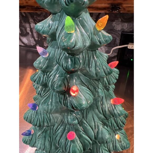 Vintage 70s Ceramic Hand painted Lighted Christmas Tree With Base Works - Picture 13 of 16